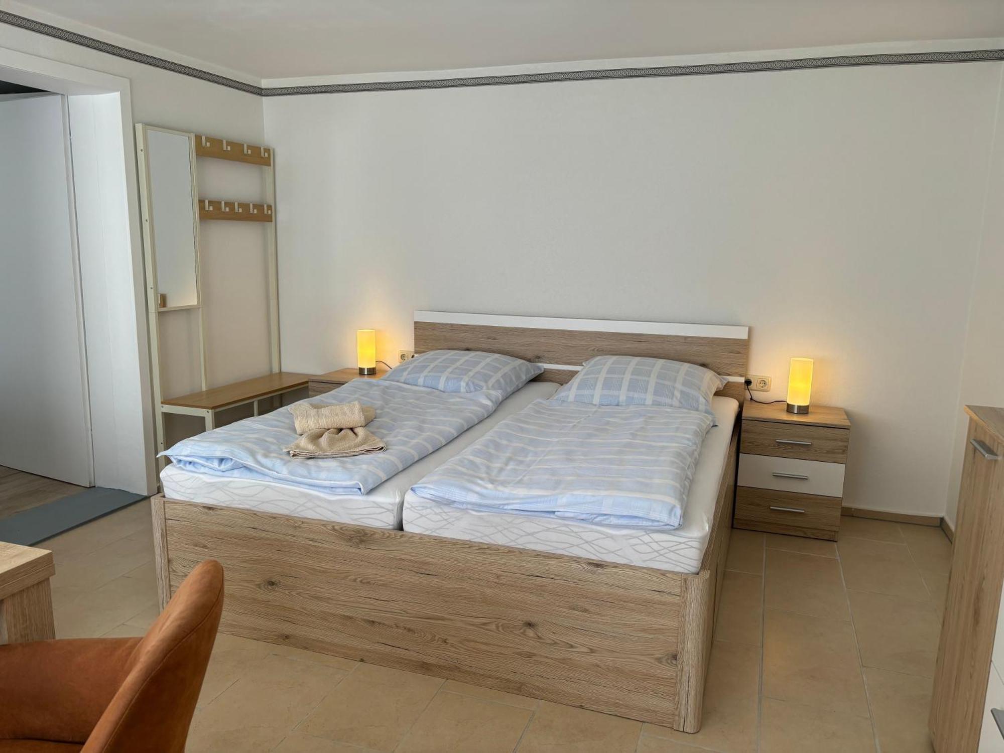 2 Ferienzimmer Inkl Fr & 1 Bungalow, Wlan, Garten, Grill Zinnowitz Exterior photo